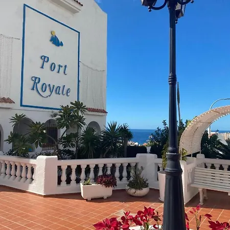 Los Cristianos port royal-2