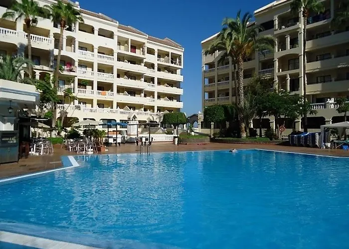 Aparthotel Castle Harbour Los Cristianos 